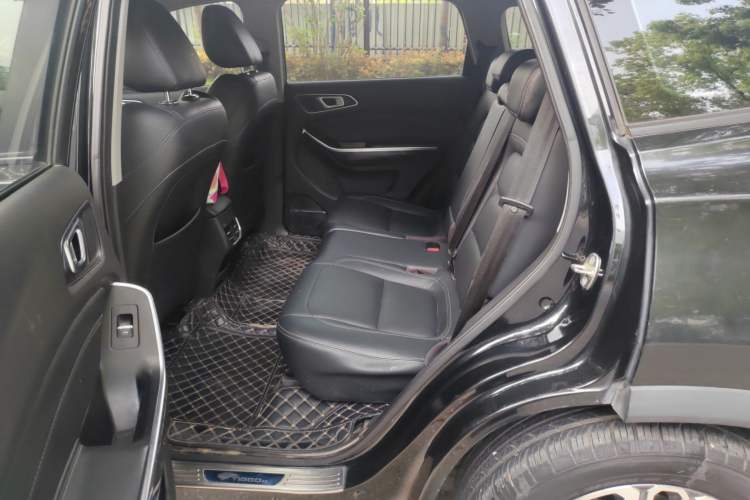 Used Chery Tiggo 8 2018 1.5 TCI Manual Luxury 7-Seater Left Rear Seat