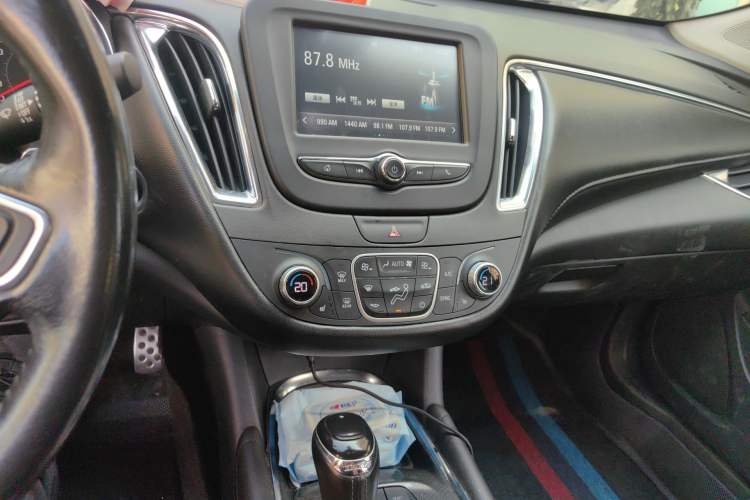 Used Chevrolet Malibu XL 2016 1.5T Dual-Clutch Ruichi Edition Audio And AC Panel