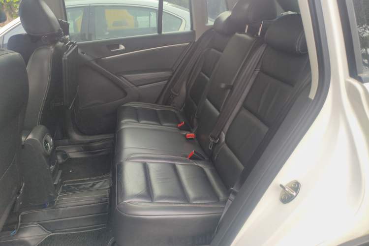 Used Volkswagen Tiguan L 2016 280TSI Automatic Two-Wheel Drive Silk Road Comfort Edition
