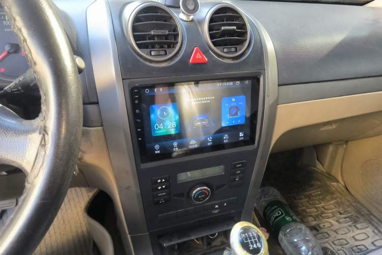 Used Haval H5 Classic 2010 European-style Version Green & Quiet 2.0T Manual Two-Wheel Drive Comfort Edition