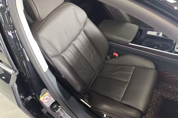 Used Audi A8 2019 Plus A8L 50 TFSI quattro Comfort Model Right Front Seat