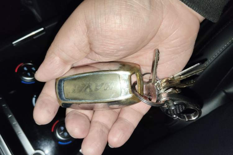 Used Haval H7 2018 Revised Version Blue-Label H7 2.0T Automatic Smart Enjoyment Trim Vehicle Key