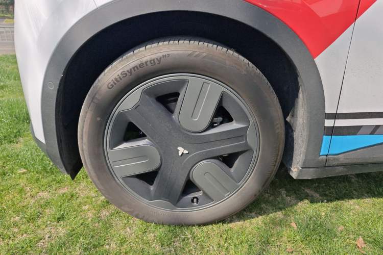 Used firefly firefly 2025 Illuminated Edition