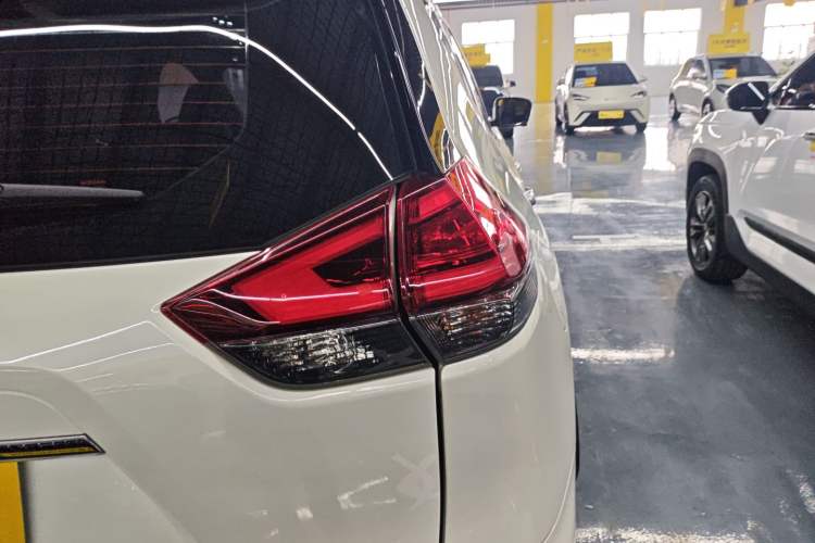 Used Nissan X-Trail 2020 2.0L XL ITS CVT 2WD SmartConnect Comfort Edition
