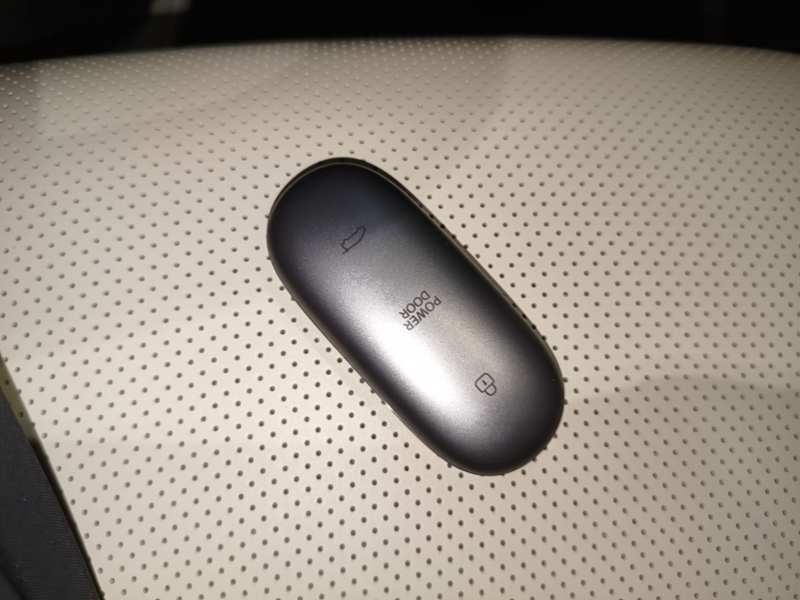 Used Li Auto MEGA 2024 Ultra Model — 8