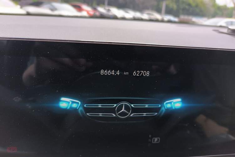 Used Mercedes-Benz GLB 2021 GLB 200 Dynamic Edition Odometer Close Up