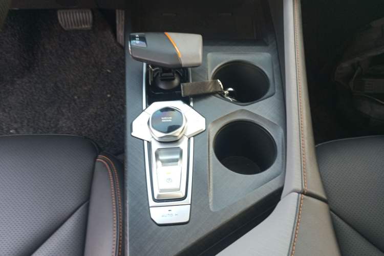 Used Changan UNI-V 2022 1.5T Prestige Version
