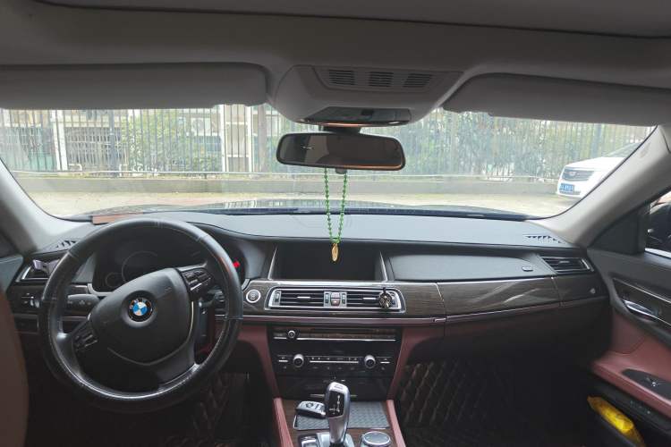 Used BMW 7 Series 2014 730Li Premium Edition
