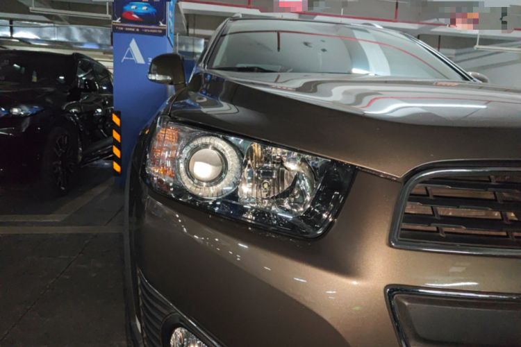 Used Chevrolet Captiva 2015 2.4L Two-Wheel Drive Urban Version 7 Seats Right Front Headlight