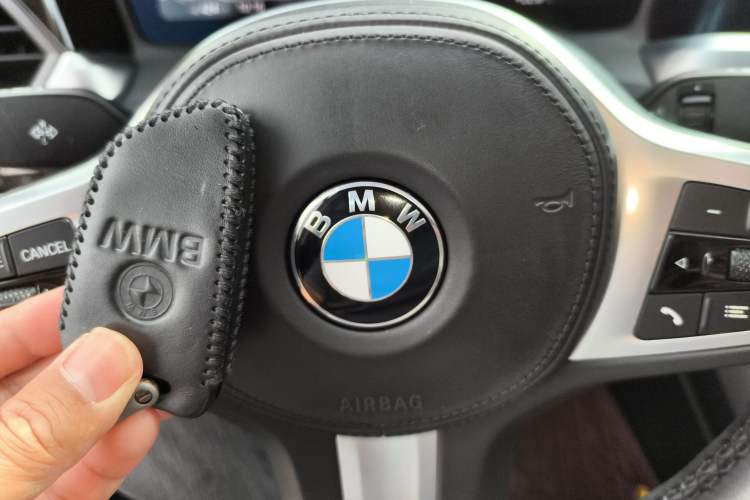 Used BMW 3 Series 2021 Second Facelift 325i M Sport Package Vehicle Key