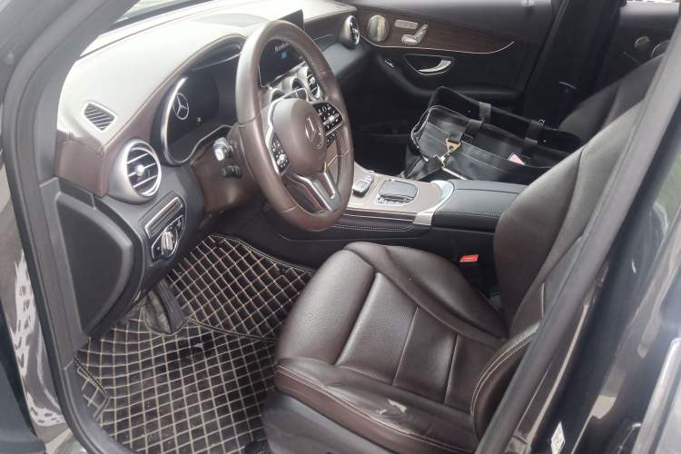 Used Mercedes-Benz GLC 2021 GLC 300 L 4MATIC Luxury Model Left Front Seat