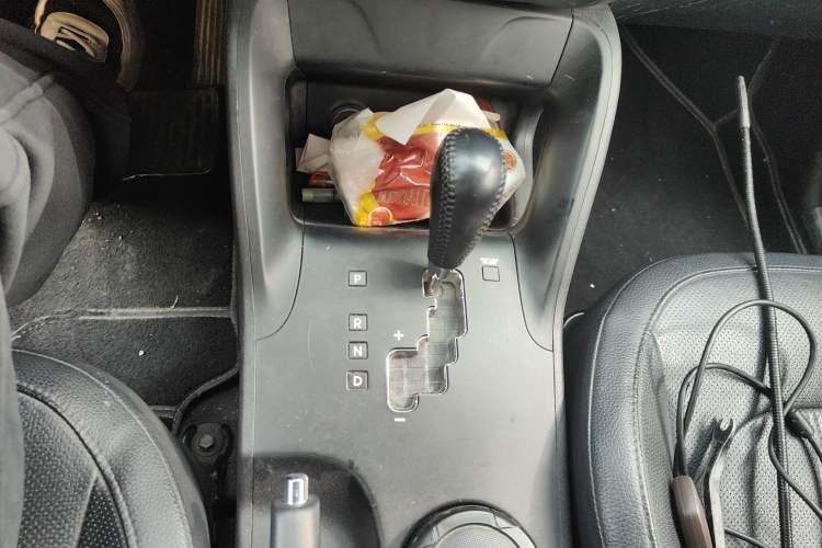 Used Hyundai ix35 2013 2.0L Automatic Two-Wheel Drive Smart GLS China IV Standard
