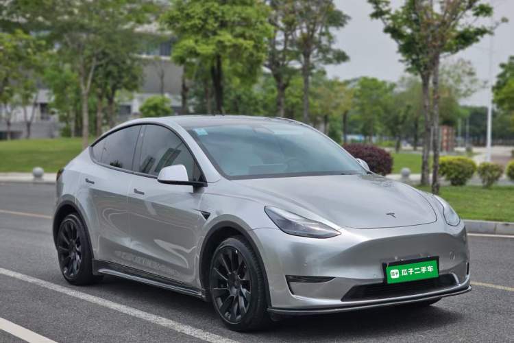 Used Tesla Model Y 2021 Long-Range All-Wheel-Drive Version 3D7
