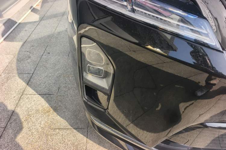 Used Nio ES8 2026 Model 6-seat Executive Luxury Edition Right Front Headlight