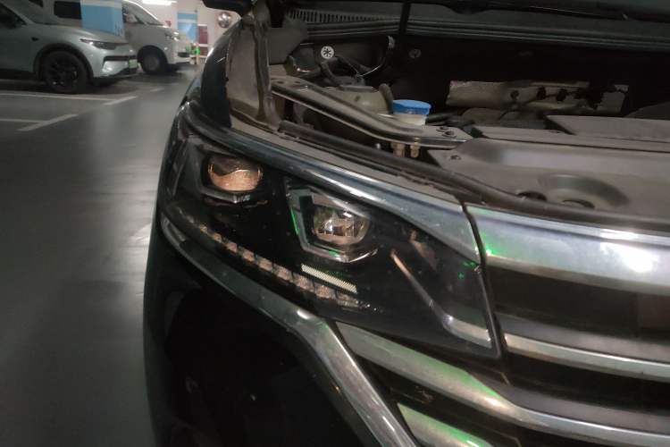 Used Volkswagen Viloran 2023 Revised Version 380TSI Luxury Edition