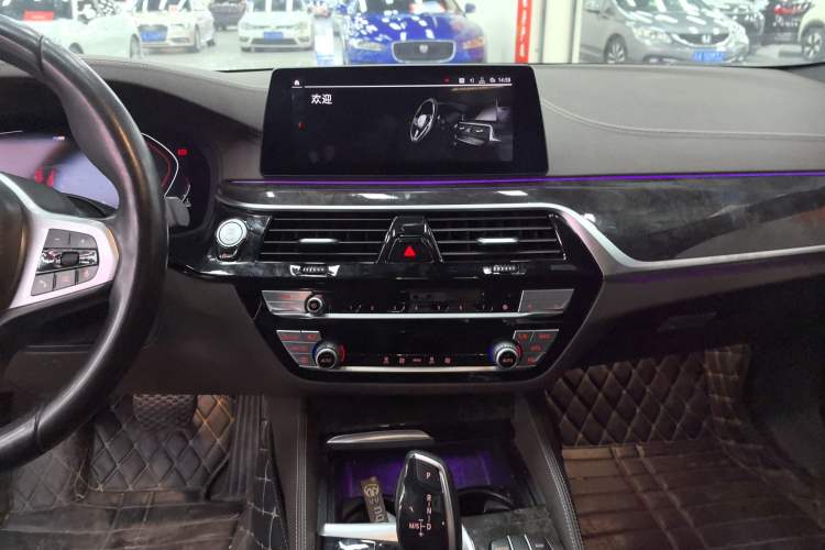 Used BMW 5 Series 2020 525Li M Sport Package