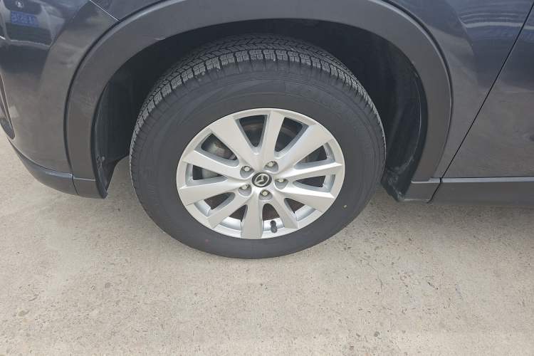 Used Mazda CX-5 2014 2.0L Automatic Two-Wheel Drive Urban Version Exterior 4