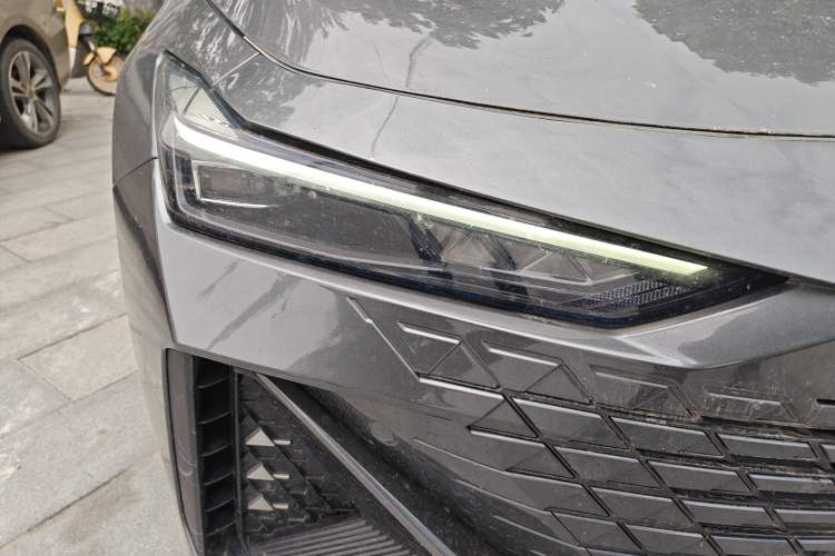 Used CHANGAN UNI-V 2022 1.5T Prestige Version
