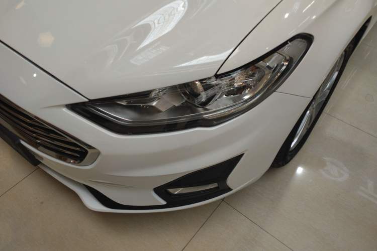 Used Ford Mondeo 2020 EcoBoost 180 Stylish Model Left Front Headlight