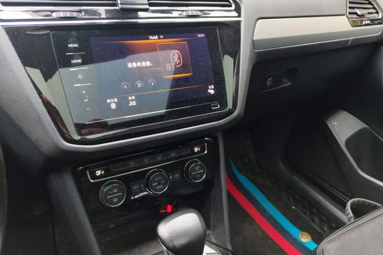 Used Volkswagen Tiguan L 2020 330TSI Automatic Two-Wheel Drive Panoramic Comfort Edition China VI Standard
