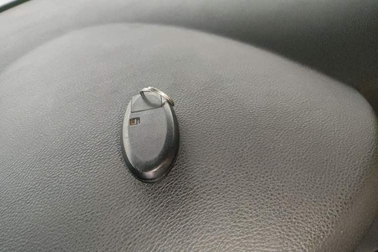 Used Nissan Quest 2015 3.5L SL Vehicle Key