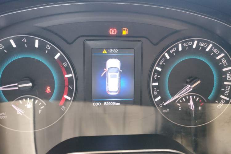 Used Haval H2 2017 Red-Label 1.5T Manual Two-Wheel Drive Luxury Model