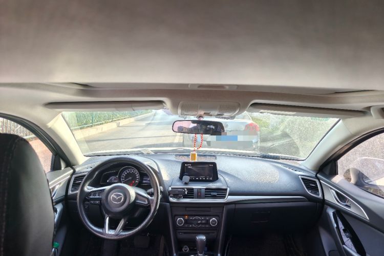 Used Mazda 3 Axela 2017 Sedan 1.5L Automatic Luxury Model Emission Standard China V Center Console