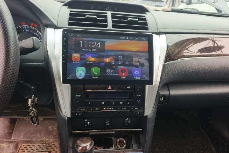 Used Toyota Camry 2016 2.0G 10th Anniversary Leading Edition
