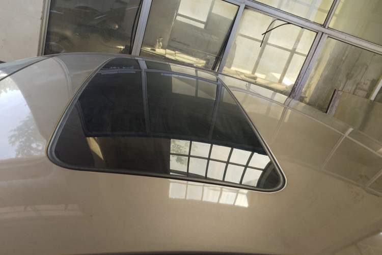 Used Buick Regal 2015 1.6T Leading Technology Model Roof