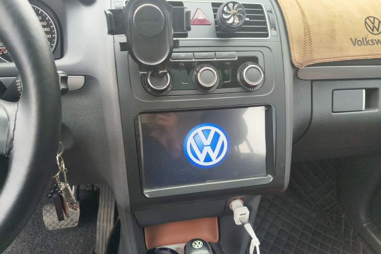 Used Volkswagen Touran 2015 1.4T DSG Comfort Edition 5 Seats