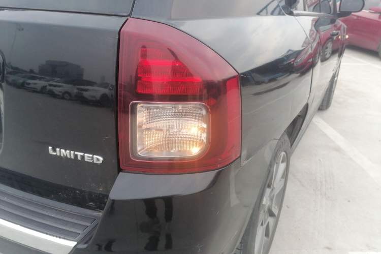 Used Jeep Compass 2014 Revised Version 2.0L Two-Wheel Drive Elite Edition