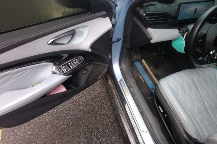 Used BYD Seal 2022 550 km Standard Range Rear-Wheel Drive Prestige Version
