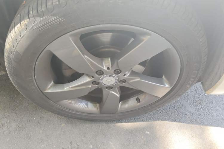 Used Mercedes-Benz GLK-Class 2013 GLK 300 4MATIC Dynamic Sunroof Model