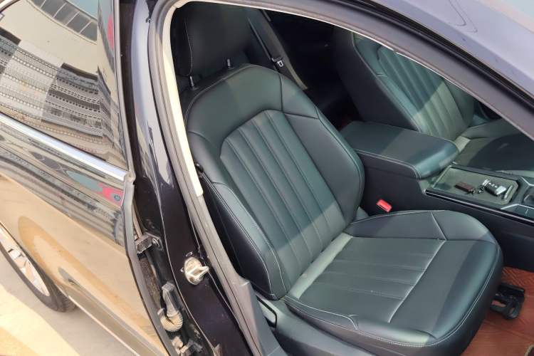 Used Volkswagen Passat 2022 280TSI Business Edition Right Front Seat