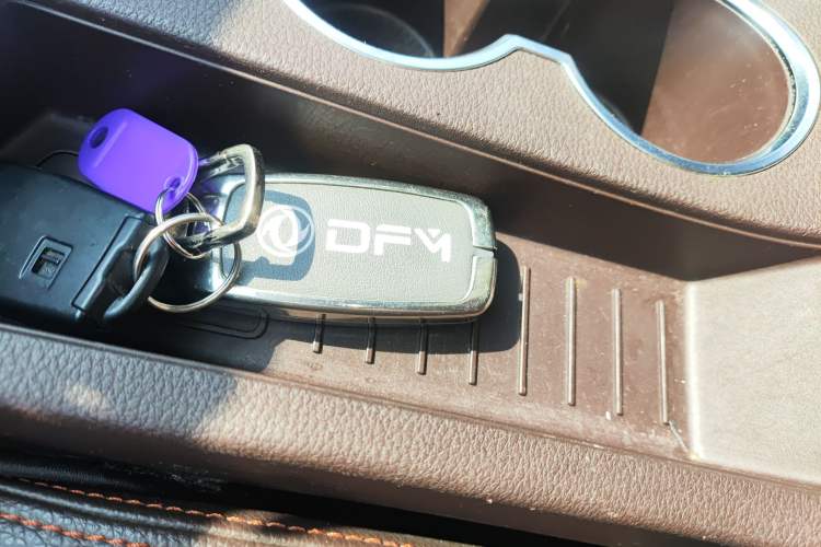 Used FORTHING Joyear X5 2017 Jingxiang Series 1.5T CVT Luxury Model
