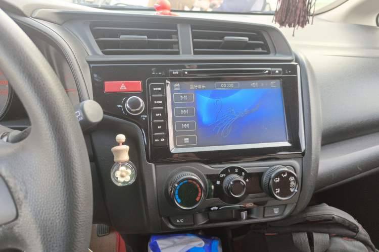 Used Honda Fit 2014 1.5L LX CVT Comfort Model Audio And AC Panel