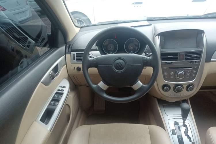 Used Buick Excelle 2011 1.6LX-AT
