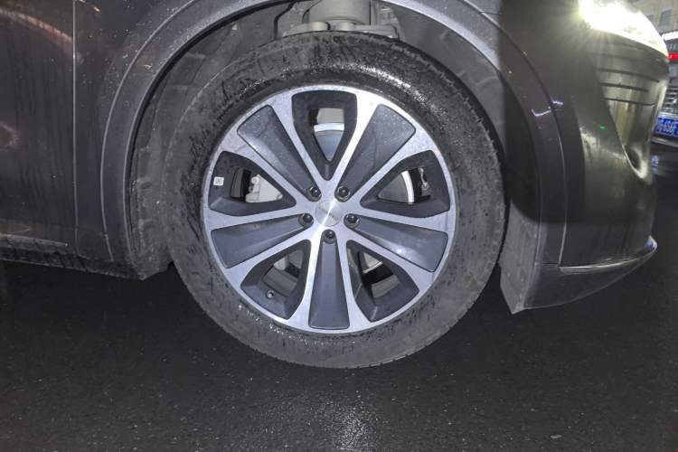 Used Hima Luxeed R7 2024 All-Electric 736 km Ultra
