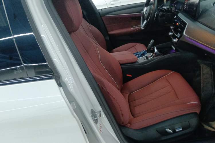 Used BMW 5 Series 2023 530Li Leading Model M Sport Package
