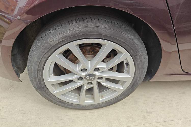 Used Audi A3 2020 Restyled Sportback 35 TFSI Entry-Level China VI Emission Standard Right Rear Wheel Hub