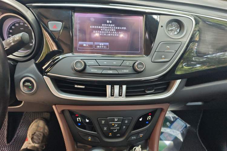 Used Buick Envision 2018 28T Four-Wheel Drive Elite Version