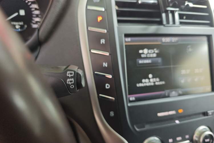 Used Lincoln MKC 2014 2.0T Four-Wheel Drive Luxury Edition Gear Lever