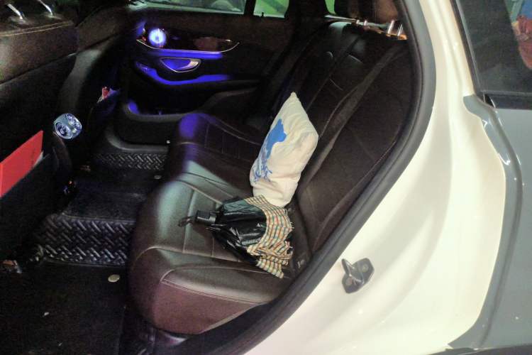 Used Mercedes-Benz GLC 2019 GLC 260 L 4MATIC Dynamic Model