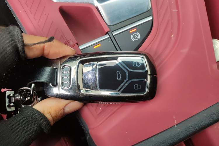 Used Audi A4L 2025 2 Million Units Enjoyment Version 40 TFSI Luxury Dynamic Edition