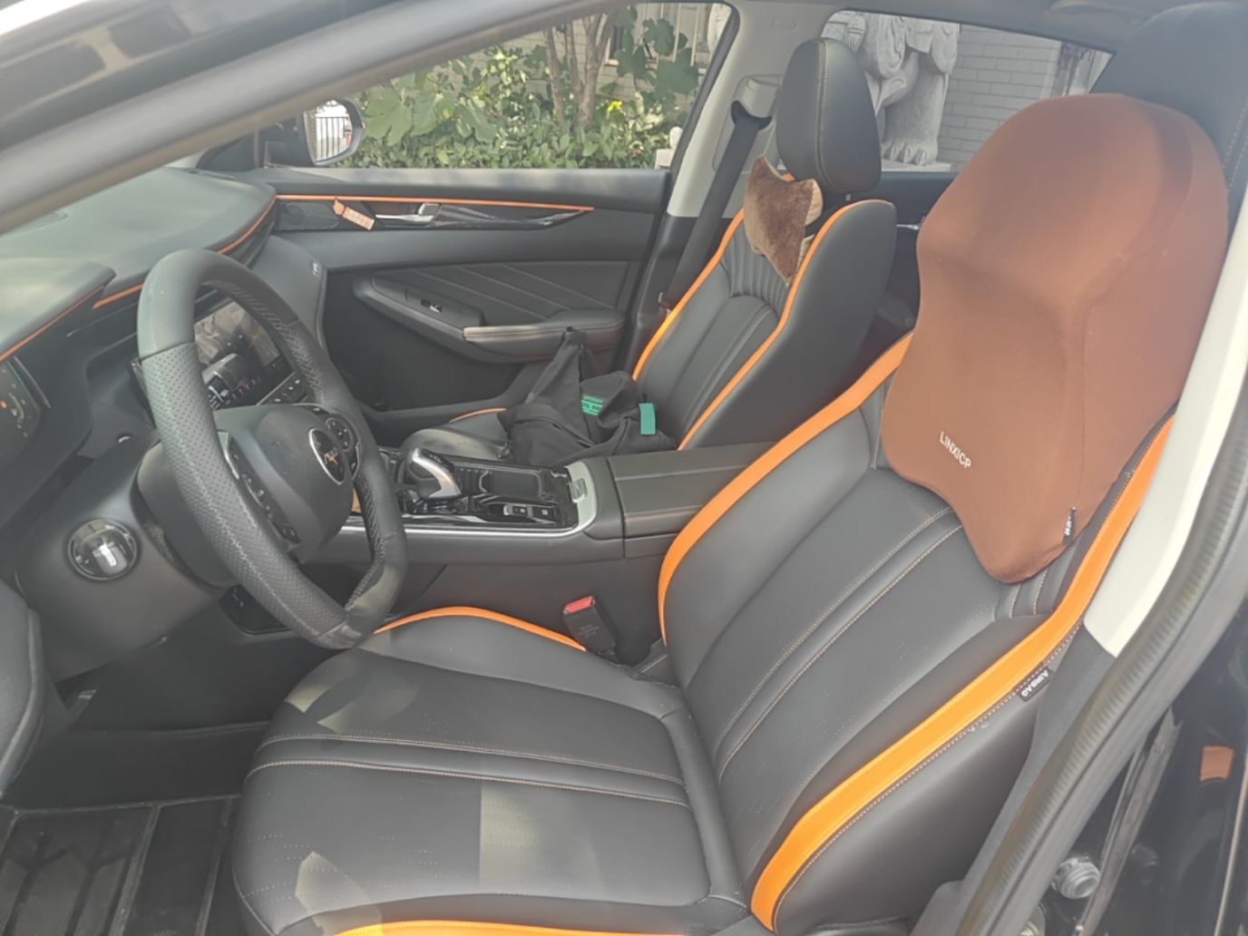 Dongfeng Aeolus Yixuan MAX 2023 1.5T Ultra-Stylish Trendsetting Dad Edition — снимка 17