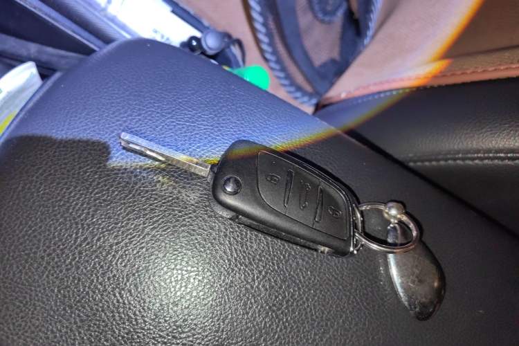 Used Citroen C5 2013 2.3L Automatic Enjoyment Model Vehicle Key