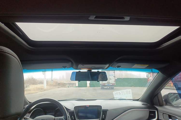 Used Chevrolet Monza 2022 Light Hybrid RS 330T Automatic Comfort Edition Headliner