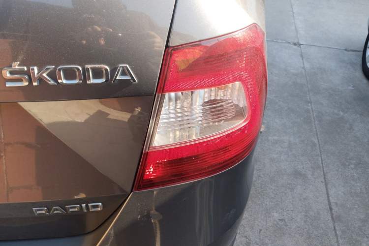 Used Skoda Rapid 2013 1.4L Manual Enjoyment Model