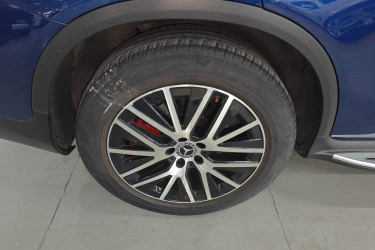 Used Mercedes-Benz GLC Coupe 2020 GLC 300 4MATIC Coupe SUV
