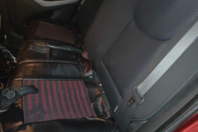 Used Hyundai Elantra (5th Generation / Langdong) 2012 1.6L Manual Leading Model
